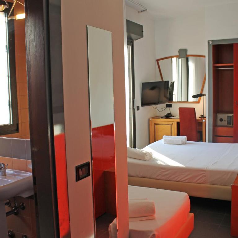 Hotel Nettunia - Camera Quadrupla Classic - 2