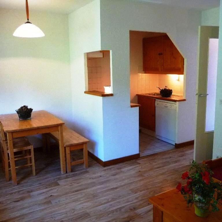 Appartement skis aux pieds, 4 couchages, balcon, wifi inclus - FR-1-513-66 - Appartement - 1