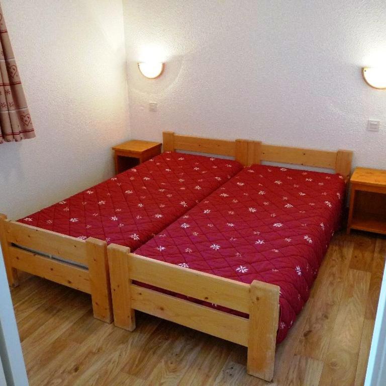 Appartement skis aux pieds, 4 couchages, balcon, wifi inclus - FR-1-513-66 - Appartement - 4