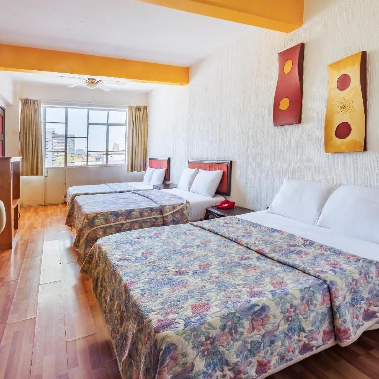 Capital O Nueva Galicia, Guadalajara centro downtown - Standard Three beds - 1