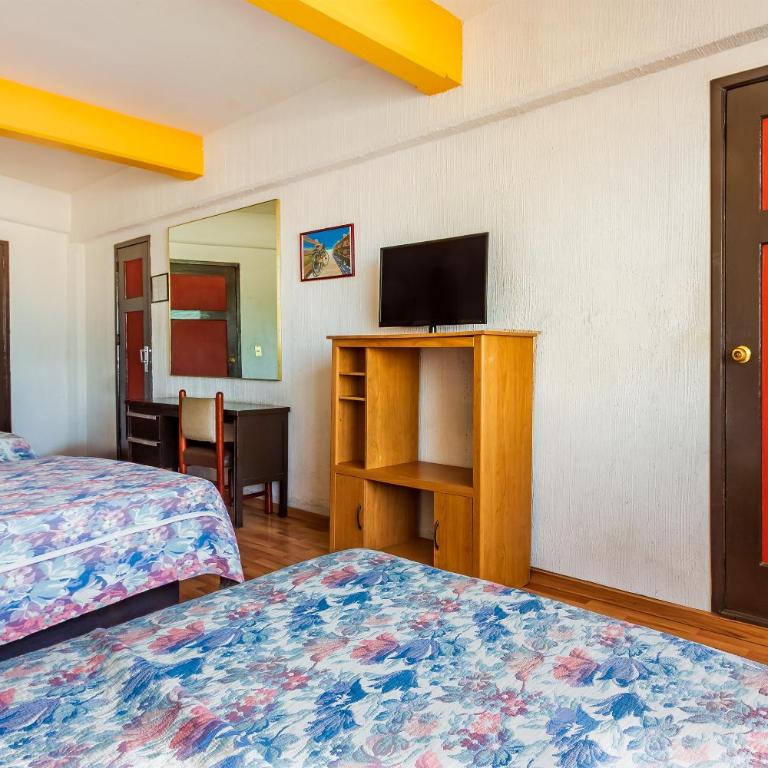 Capital O Nueva Galicia, Guadalajara centro downtown - Standard Three beds - 7