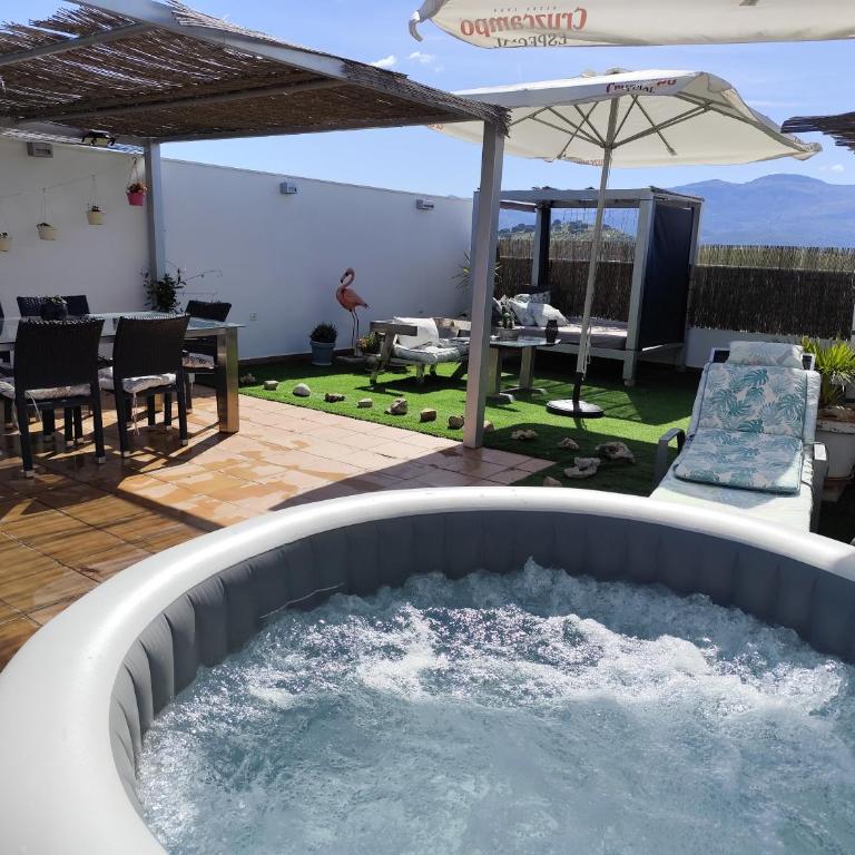 ÁTICO RILQUE, Apartamentos Independientes con Jacuzzi Privado y Terraza en Ronda - Apartamento Deluxe - 73