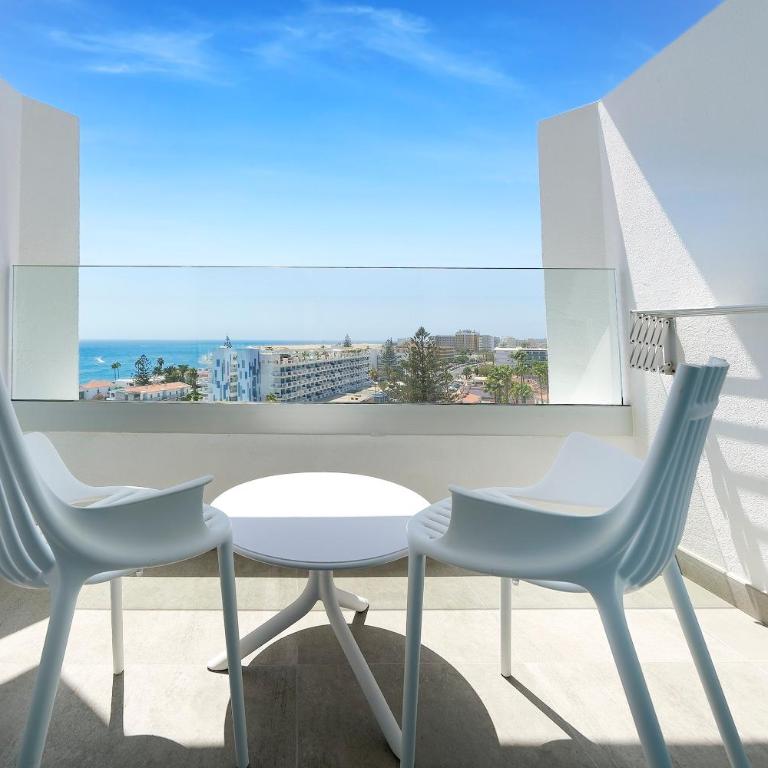 Hotel Caserio - Habitación Doble con vistas al mar - 1 o 2 camas - 3