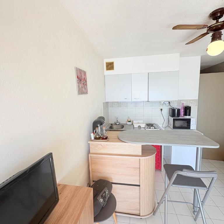 #Sète Front Mer Terrasse Plancha Parking Clim - Apartment mit 1 Schlafzimmer - 23