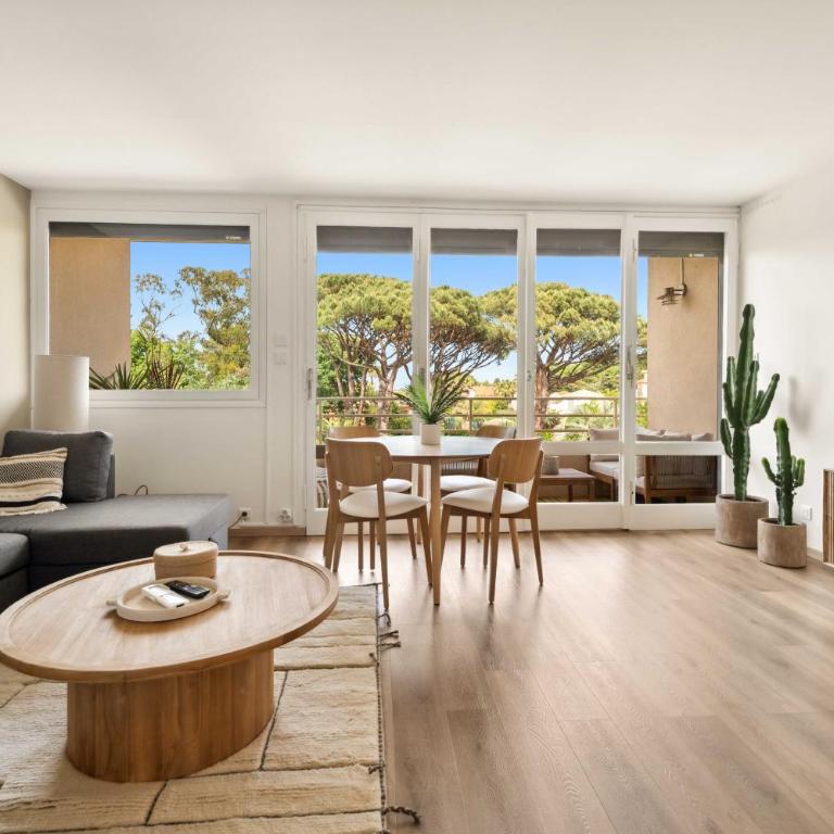 Modern apartment sea view -2BR-4P- Saint-Tropez - Apartamento de 2 dormitorios - 4
