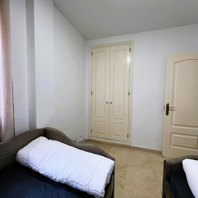 Relax with Ocean Views, Pool, and Garage - Apartment with Sea View - 25