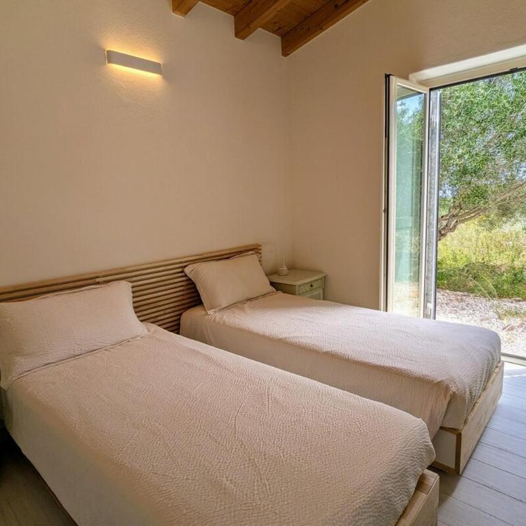 Private Countryside Retreat, Distant Sea View - Villa - 3