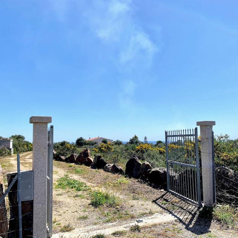 Private Countryside Retreat, Distant Sea View - Villa - 7