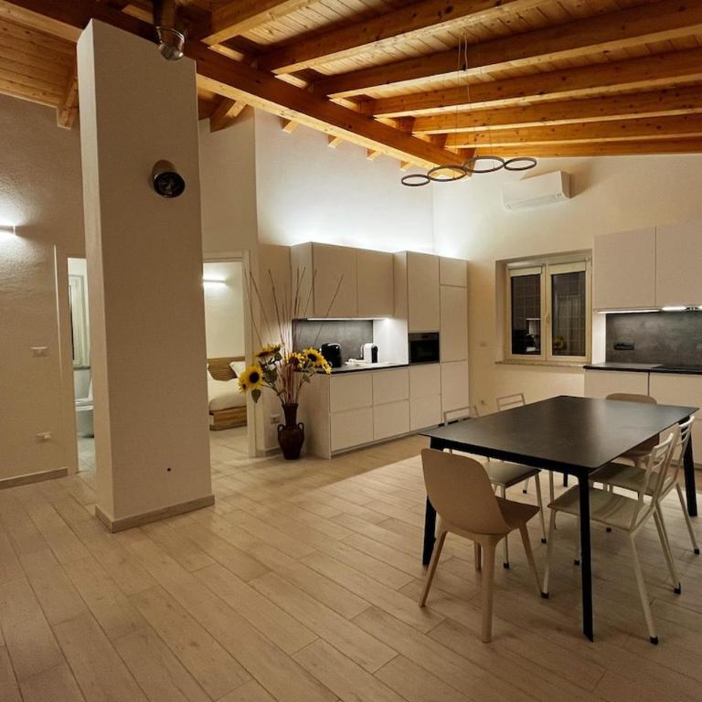 Private Countryside Retreat, Distant Sea View - Villa - 14