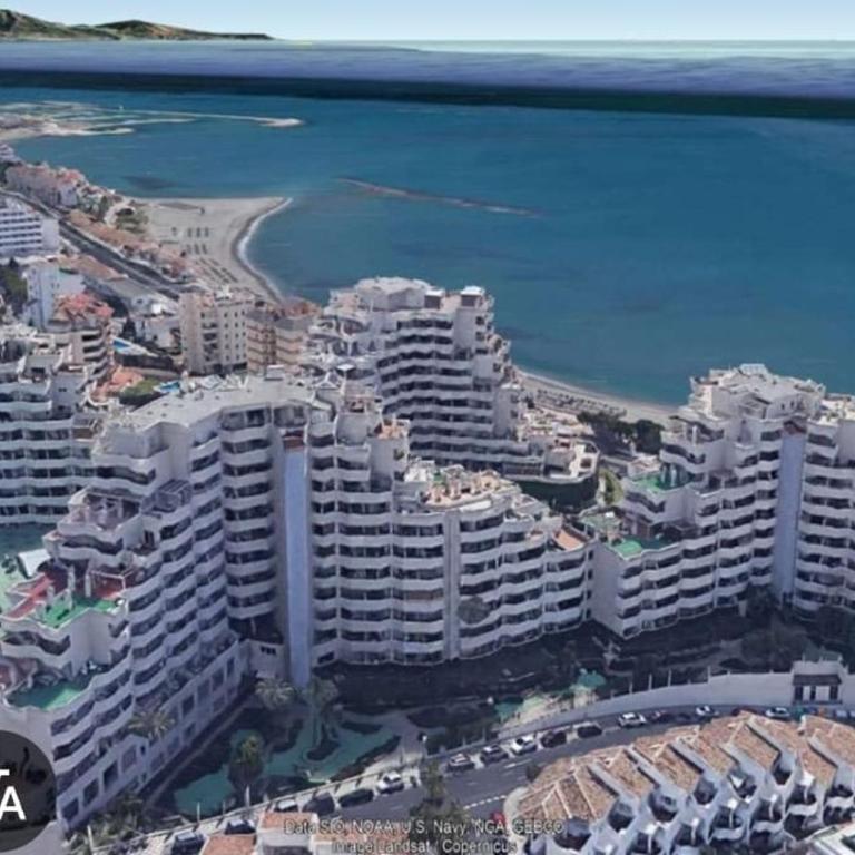 Preciosa Suite en Benalbeach - Family Studio - 1