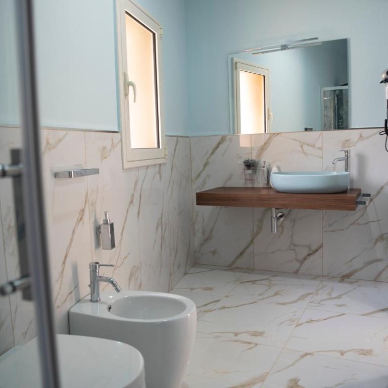 La Dolce Vita rooms & suite - Camera Matrimoniale con Balcone - 9