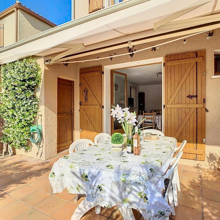 Maison Rayon du Soleil dans résidence privée avec piscine - Maison 2 Chambres - 14