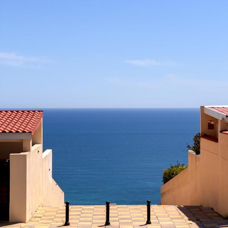 Arena Marina - Pool and relaxation near the airport - Three-Bedroom Apartment - 94