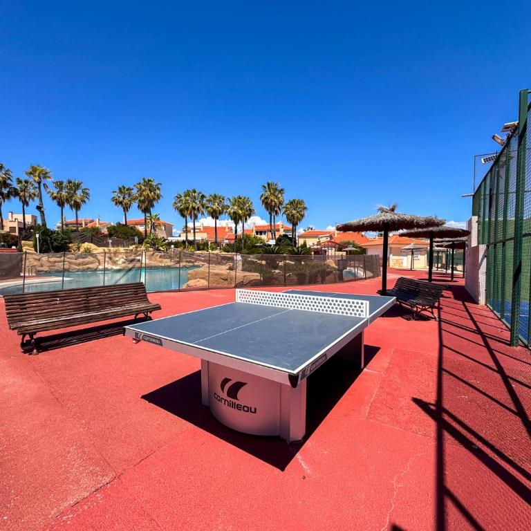 Arena Marina - Pool and relaxation near the airport - Three-Bedroom Apartment - 83