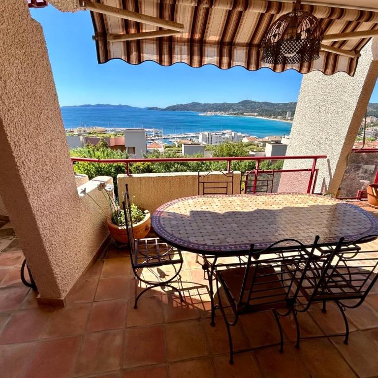 Spacious & Unique Sea View Apt Terrace Pool & Charm - Apartamento de 3 dormitorios - 1