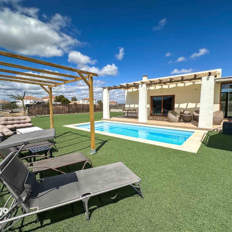 Chalet con Vistas del Guadiana POV01 - Villa con piscina privada - 21