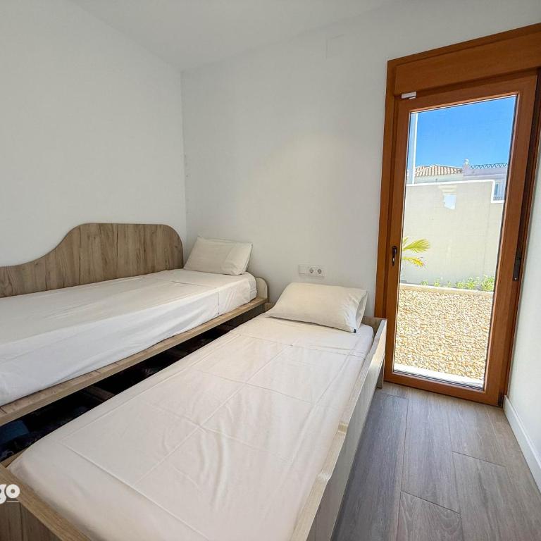 Chalet con Vistas del Guadiana POV01 - Villa con piscina privada - 24