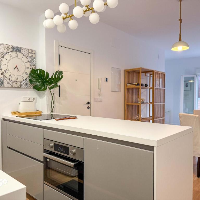 JUA01 - Apartamento Angustias - 2 Bedrooms - Apartment with View - 6