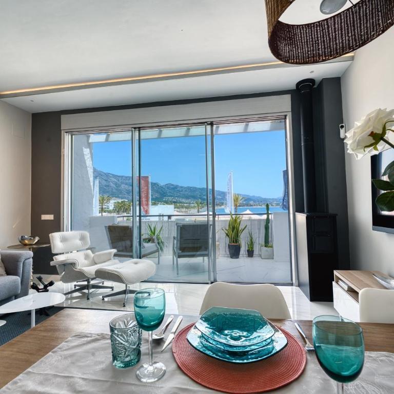 3095 Elegant Beachside Apartment in Puerto Banus - Apartamento - 3