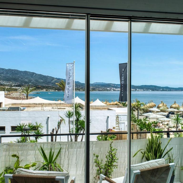 3095 Elegant Beachside Apartment in Puerto Banus - Apartamento - 4