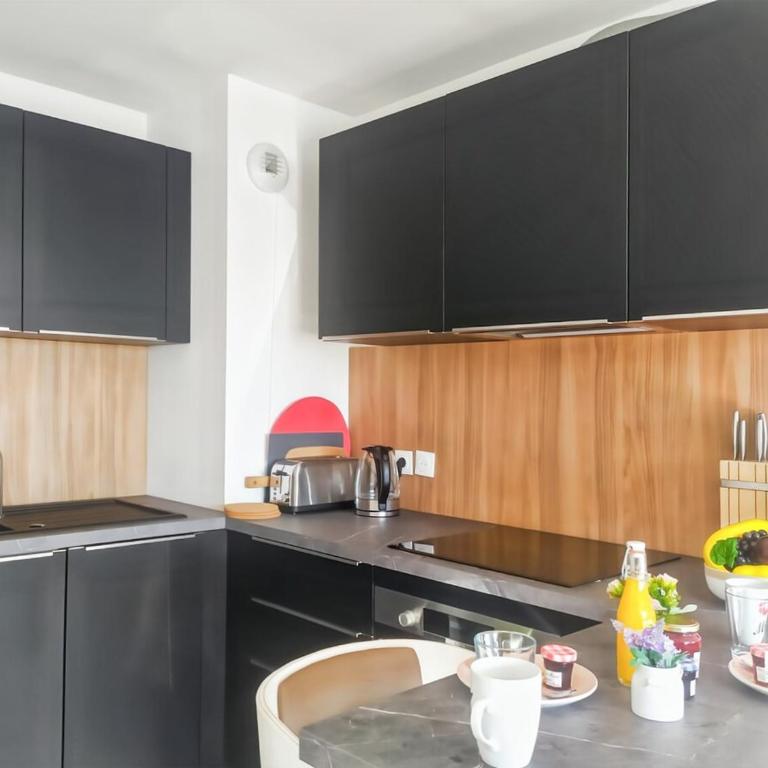 Sun Paradise -Stylish Flat-Rooftop Pool Access-Monaco View - Appartement 2 Chambres avec Balcon et Vue sur la Mer - 11