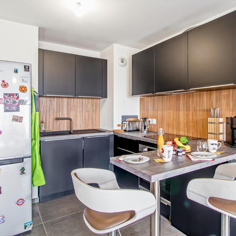 Sun Paradise -Stylish Flat-Rooftop Pool Access-Monaco View - Appartement 2 Chambres avec Balcon et Vue sur la Mer - 10