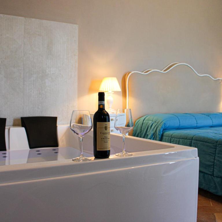 Antica Quercia Villa & Spa - Camera Matrimoniale con Vasca Idromassaggio - 12