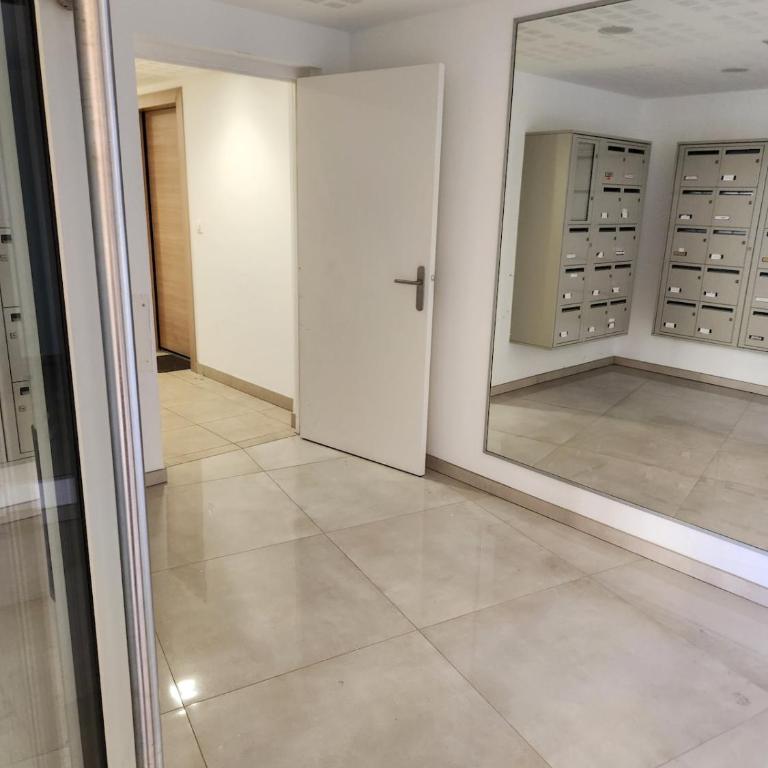Superbe Appartement - Centre Calvi - Parking privé - Appartement 1 Chambre - 32