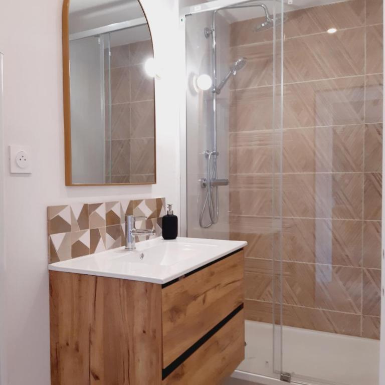 L'élégance aux portes des caves - Apartment mit 2 Schlafzimmern - 16
