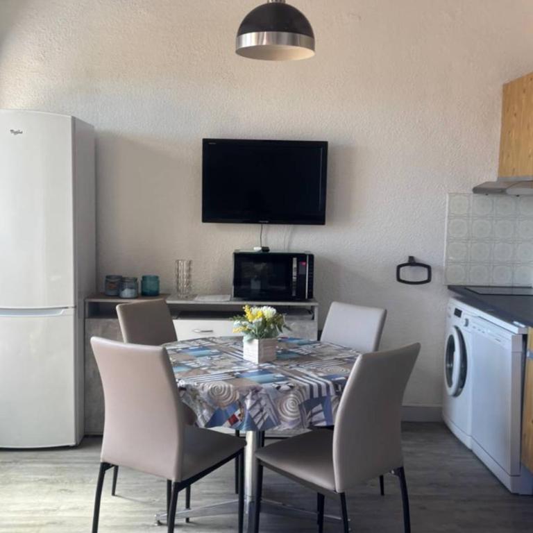 Maison T2 face mer avec parking privé, 4 couchages - FR-1-81-48 - Villa - 10