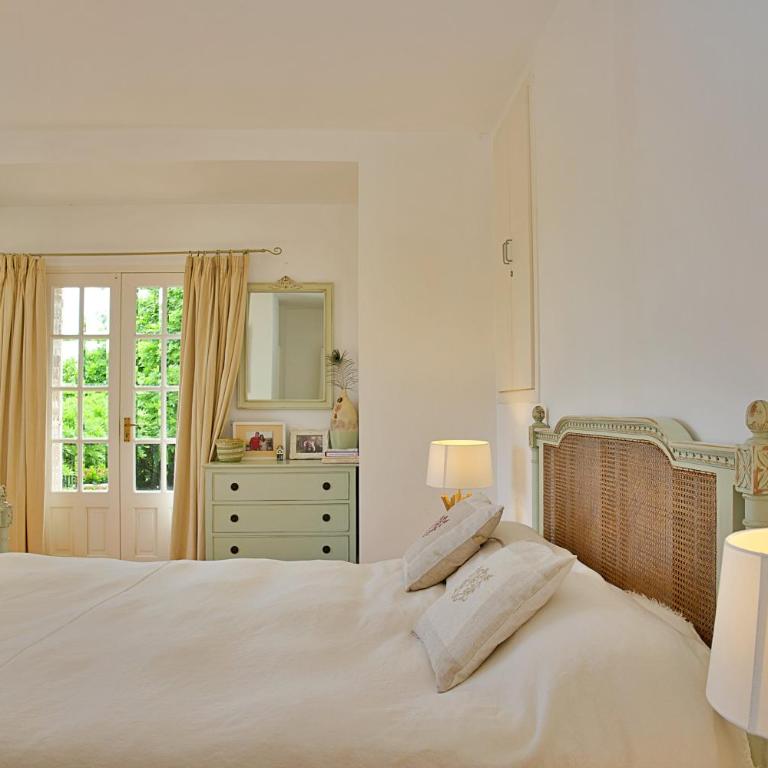 Villa Sasso Forte, swimming pool, jacuzzi and private cove - Villa - 13