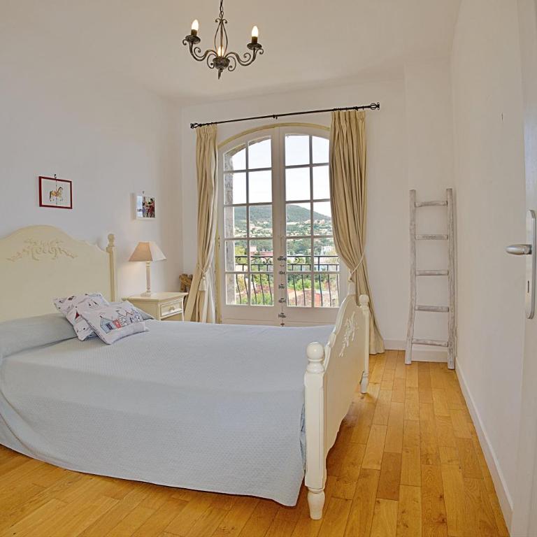 Villa Sasso Forte, swimming pool, jacuzzi and private cove - Villa - 18