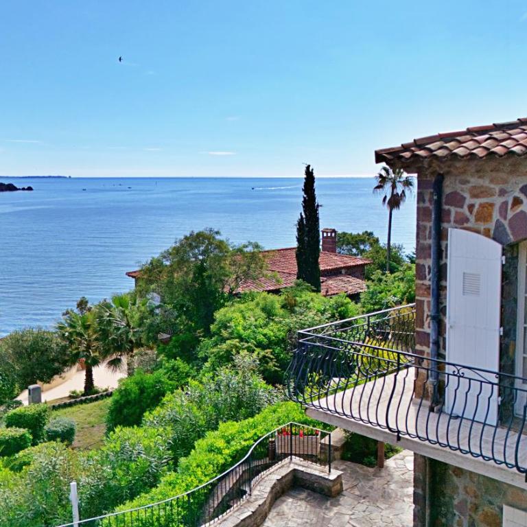Villa Sasso Forte, swimming pool, jacuzzi and private cove - Villa - 38