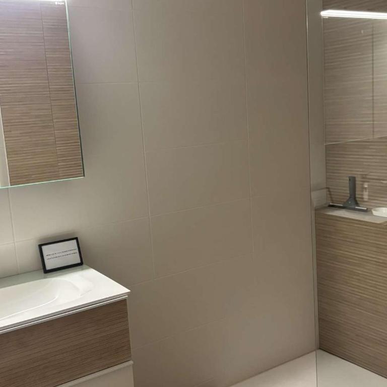 Appartement 3P en RDJ avec Jardin et Terrasse, à 5 min Plage et Restaurants, Parking Privé, Climatisé - FR-1-252A-59 - Appartement (4 Adultes) - 12