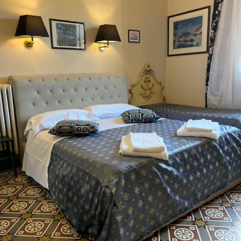 Souvenir Maya - Triple Room with Shared Bathroom - 7