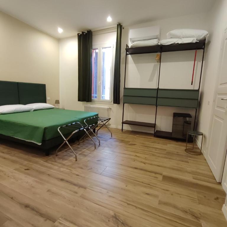 Residenza Maggiore 10 - Affittacamere - Guest House - Triple Room with Private Bathroom - 13