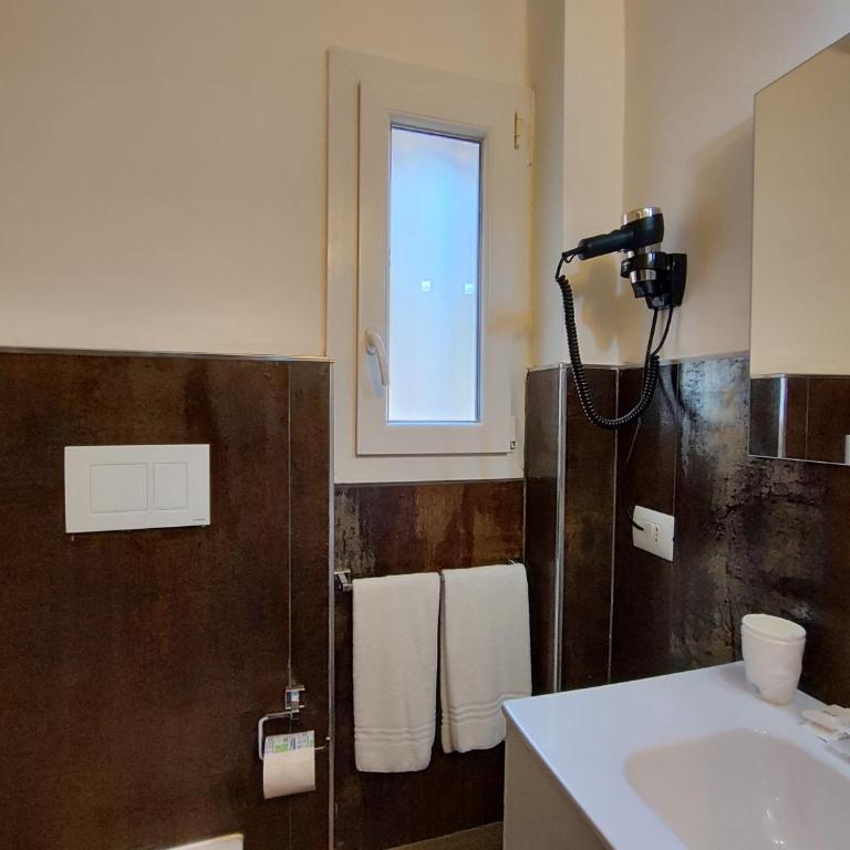 Residenza Maggiore 10 - Affittacamere - Guest House - Double Room with Private Bathroom - 33