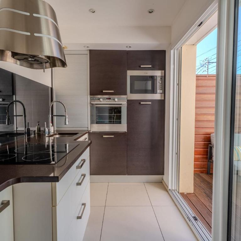 Maison de vacances avec Parking Couvert - Vacation Home - 11