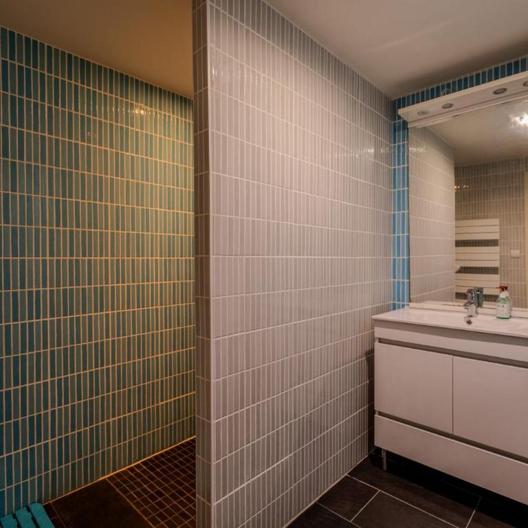 Maison de vacances avec Parking Couvert - Vacation Home - 29