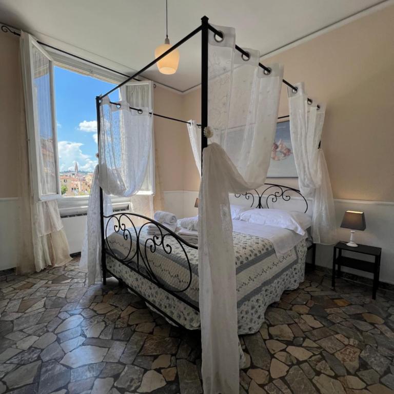 Souvenir Maya - Double Room with Private Bathroom - 1