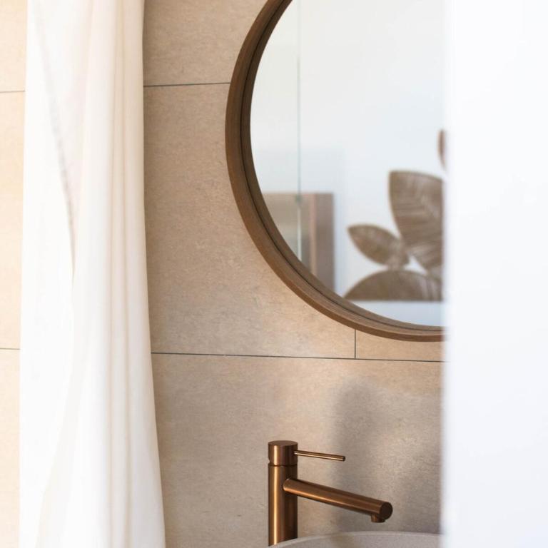 Le Marco Polo - One-Bedroom Apartment - 6