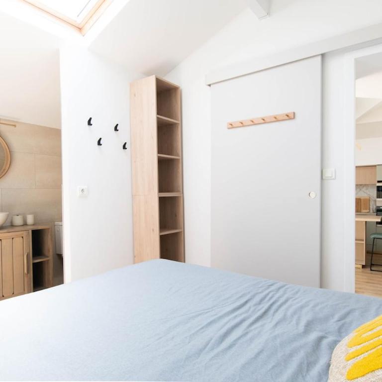 Le Marco Polo - One-Bedroom Apartment - 12