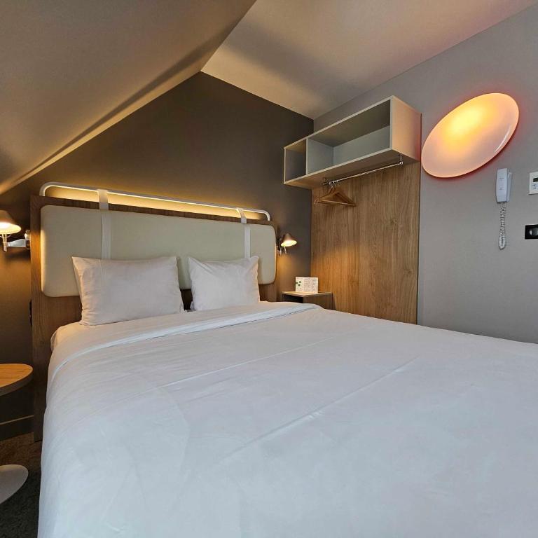 Campanile PRIME - Caen Centre Gare - Chambre Double Standard - 5