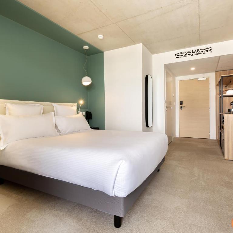Golden Tulip Hotel & Rooftop Martigues Provence - Superior Zimmer mit 1 Queensize Bett - 5