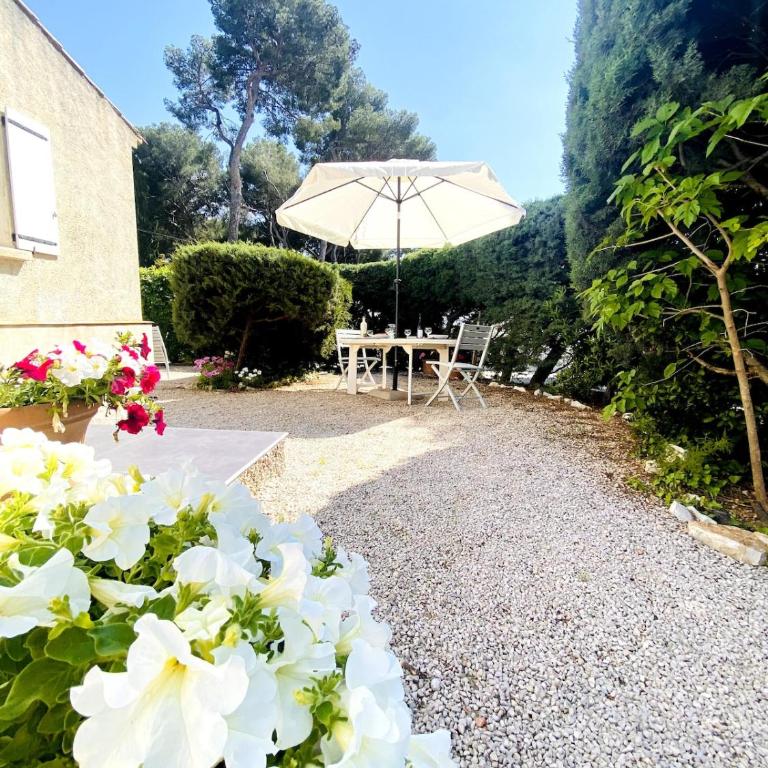 Pinède, calanques & jeux en famille pour 1 à 5 personnes - Maison 2 Chambres - 37