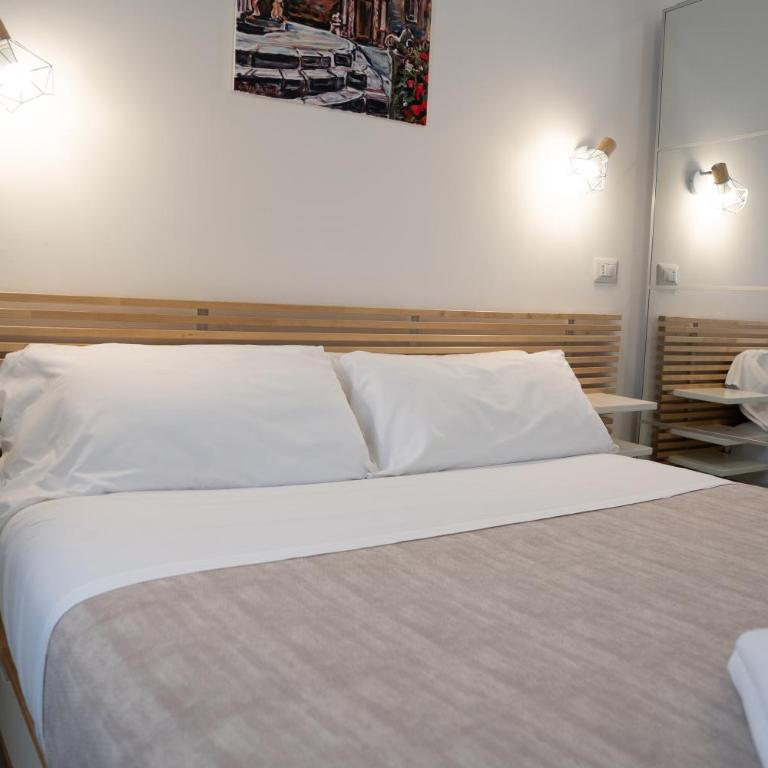 Lighthouse Apartment - Double Room with Private Bathroom - 24
