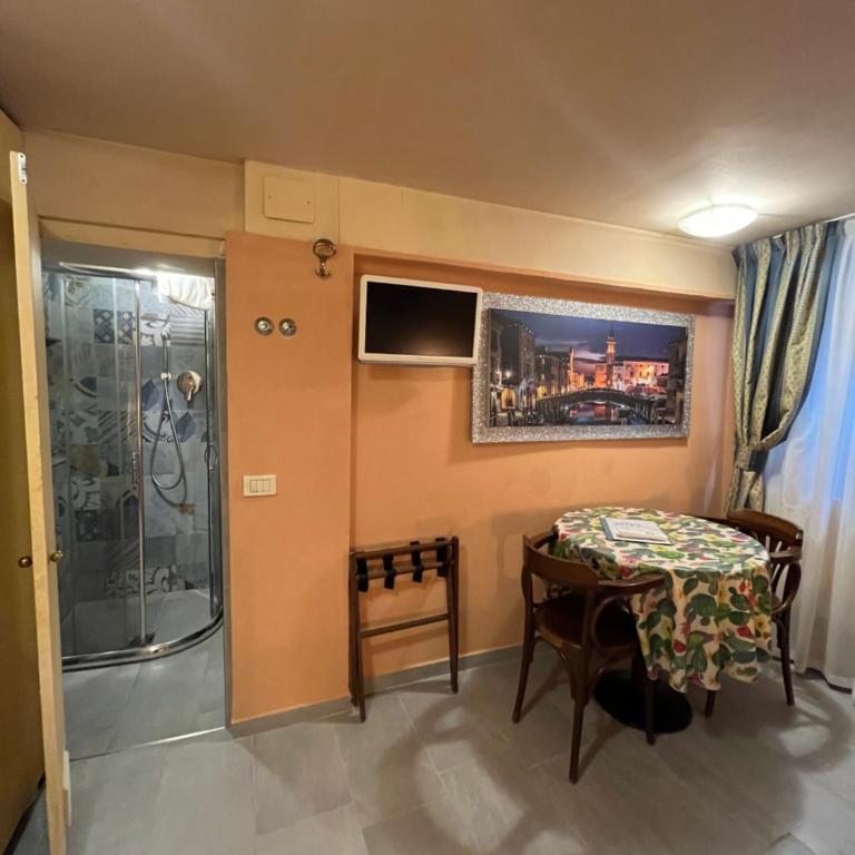 San Marcuola - Central private room in Venice - Monolocale Standard - 10