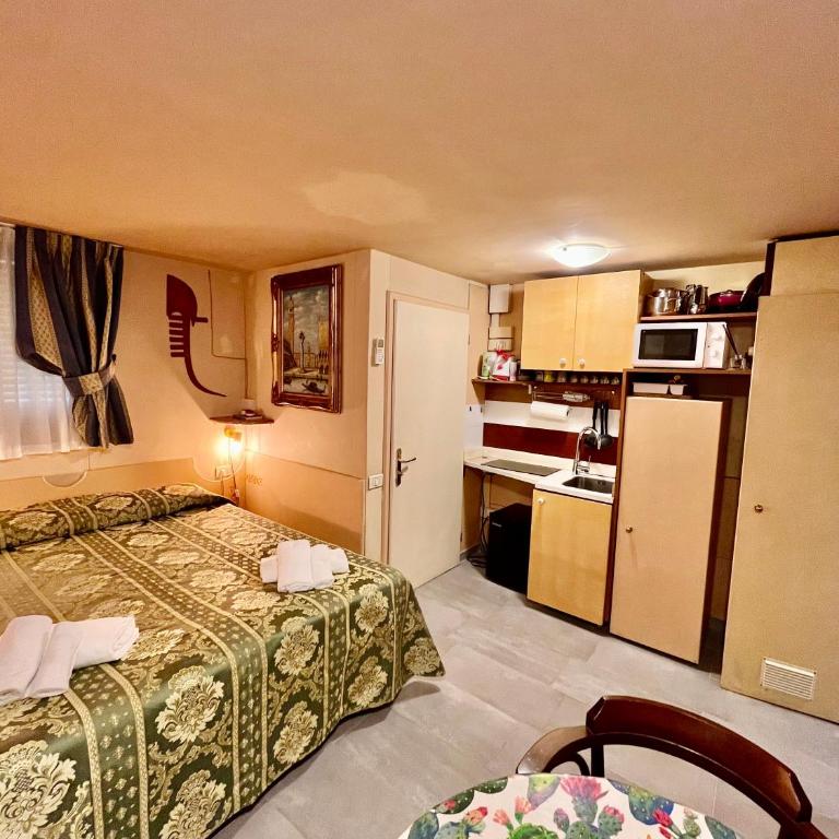 San Marcuola - Central private room in Venice - Monolocale Standard - 24