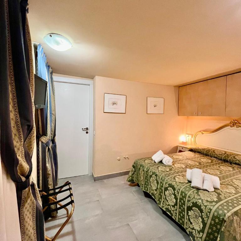 San Marcuola - Central private room in Venice - Camera Matrimoniale con Bagno Privato - 7