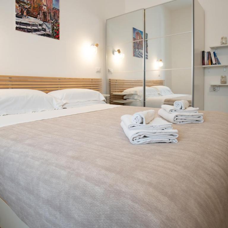 Lighthouse Apartment - Double Room with Private Bathroom - 28
